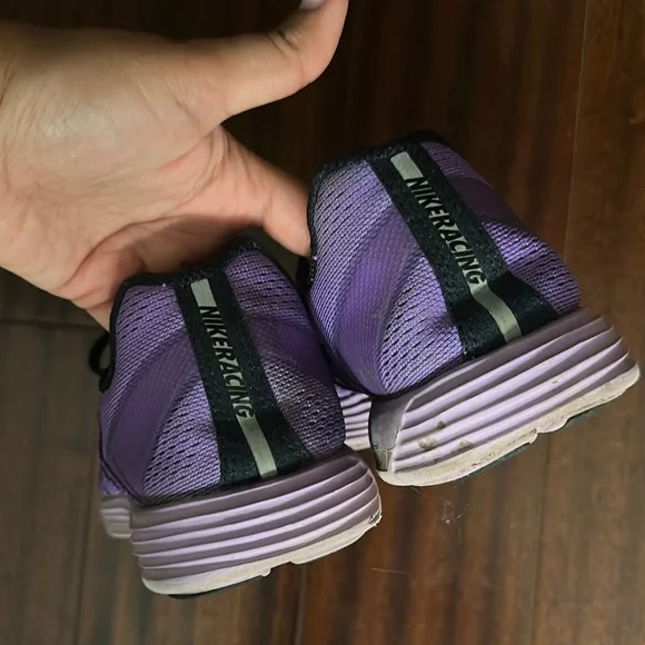 Nike Purple Athletic Shoes for Performance. - Picture 3 of 8